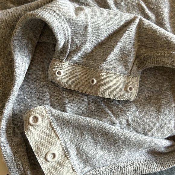 Promoted to Big Brother onsie - Picture 3 of 4